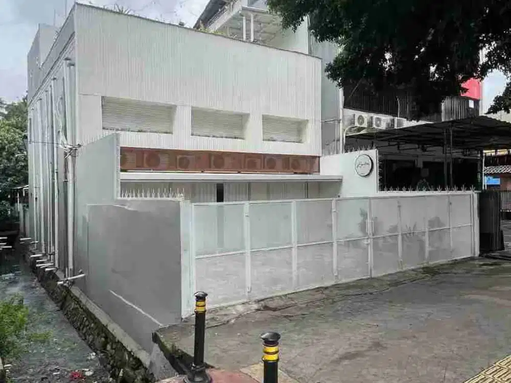 GEDUNG SEWA JL JEND AHMAD YANI  BYPASS RAWAMNGUN JAKARTA TIMUR