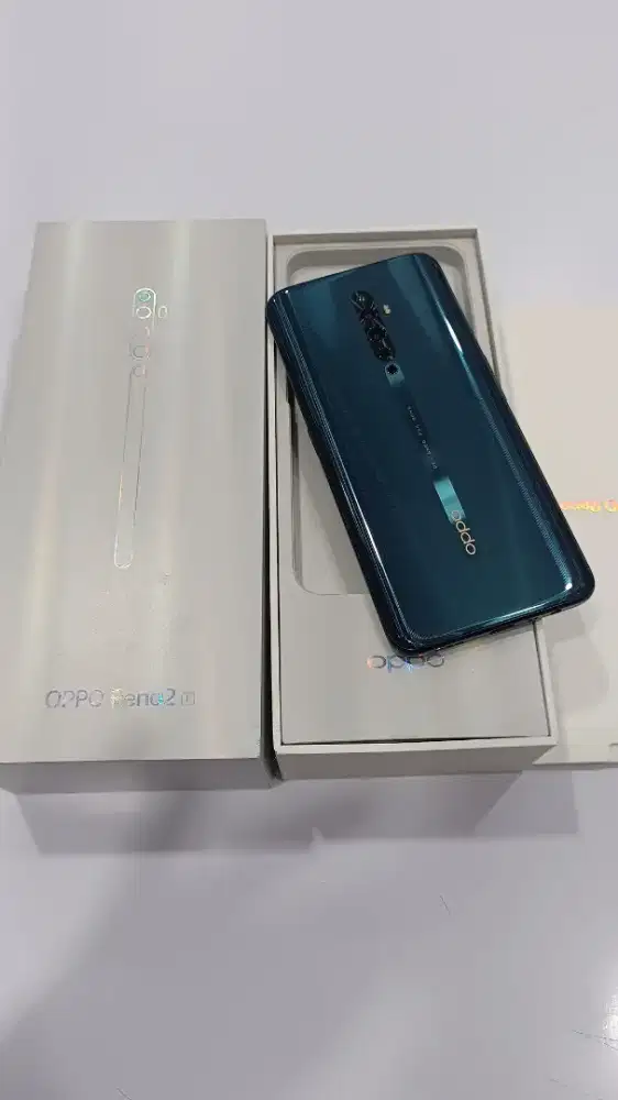 Di jual Oppo Reno 2f 8/128 lengkap