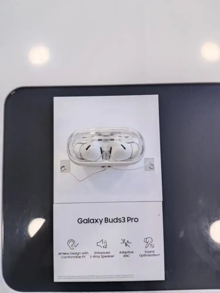 KREDIT GALAXY BUDS3 PRO