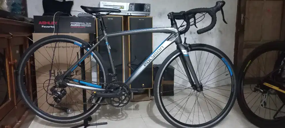 Polygon strattos s1 like new