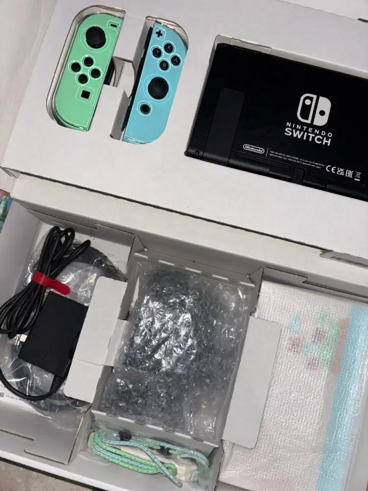 NINTENDO SWITCH ANIMAL CROSSING