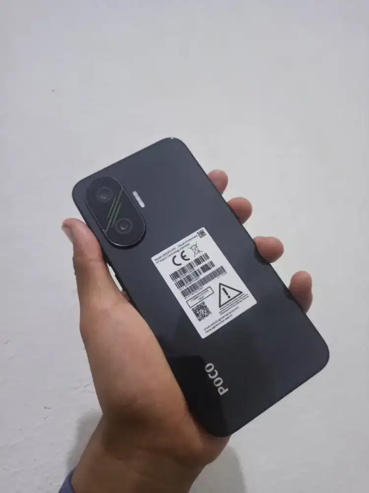poco f7 black 12/512gb