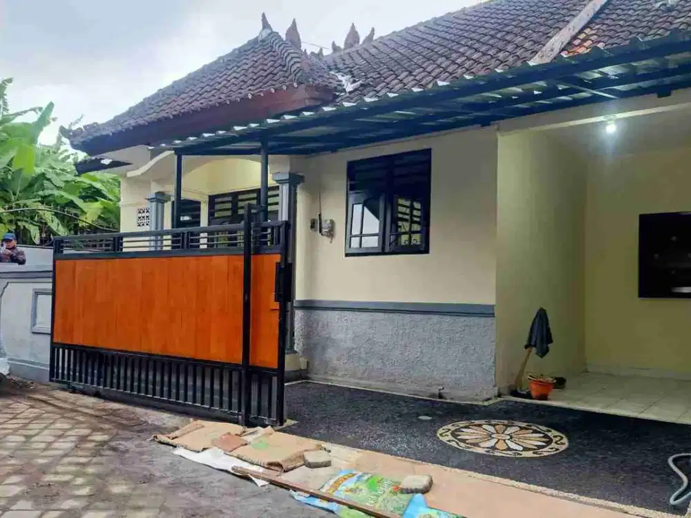 Jual Rumah Luas 90m2, Pojok, di Dalung Permai dkt ke Kerobokan