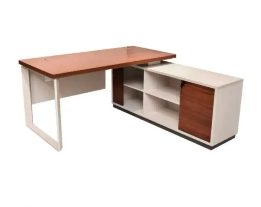 Meja Kantor Informa bekas