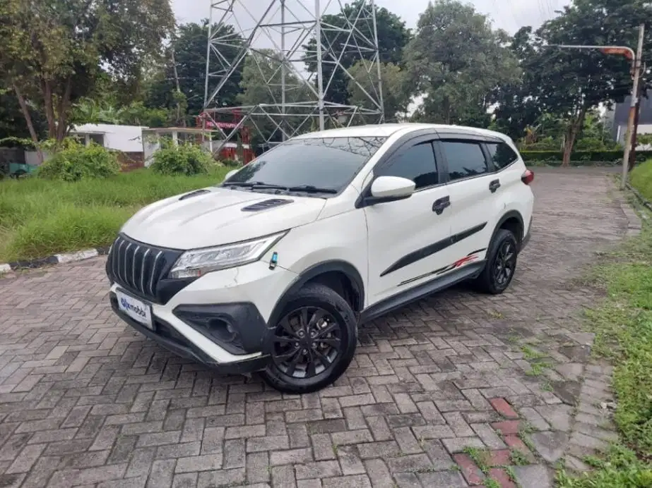 DP MURAH Terios 1.5 X Deluxe Bensin Matic 2018 Putih b TYD