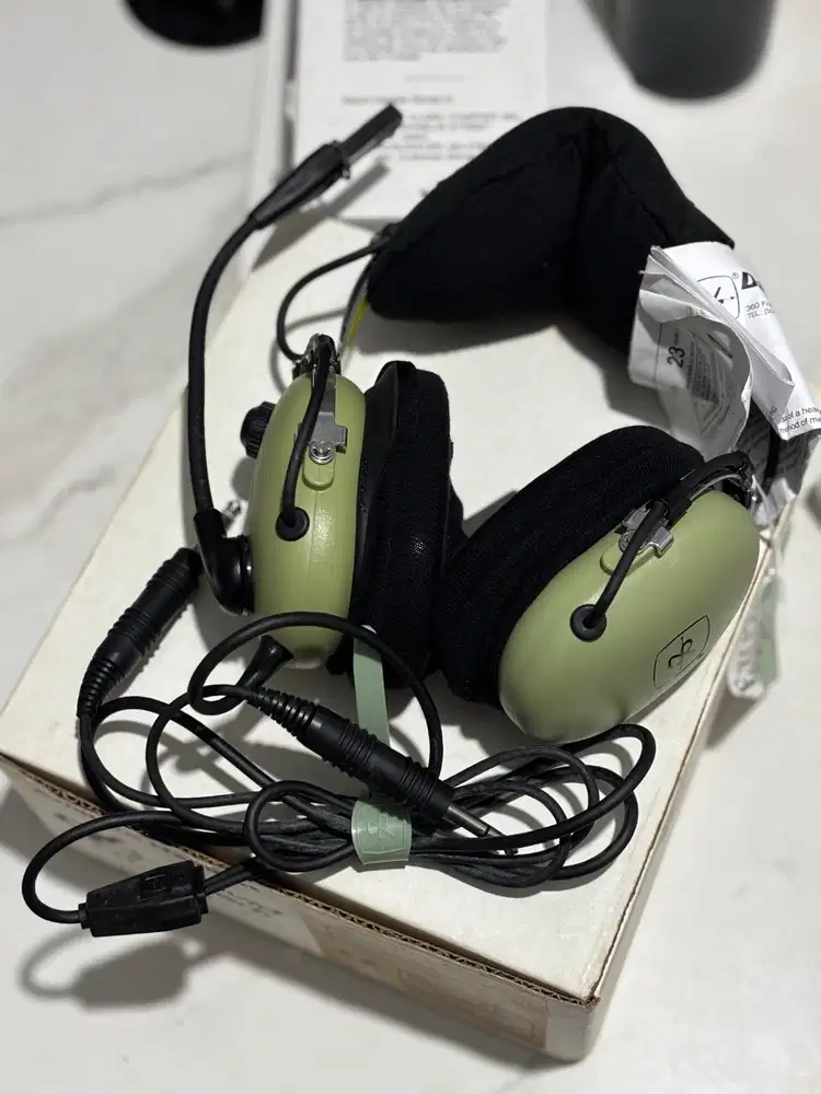 Headset (Pilot) David Clark H 10-13.4 Dual GA Plugs