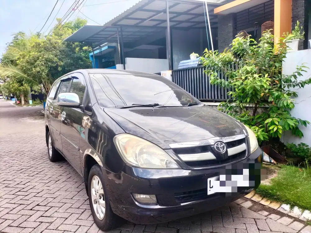 Toyota Kijang Innova 2005 Bensin