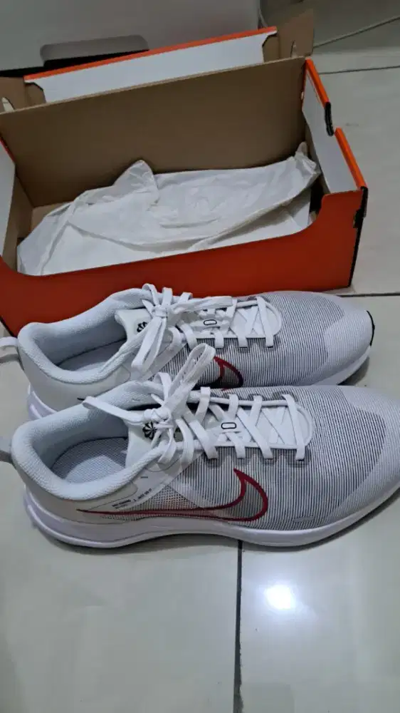 Nike Down Shifter 12