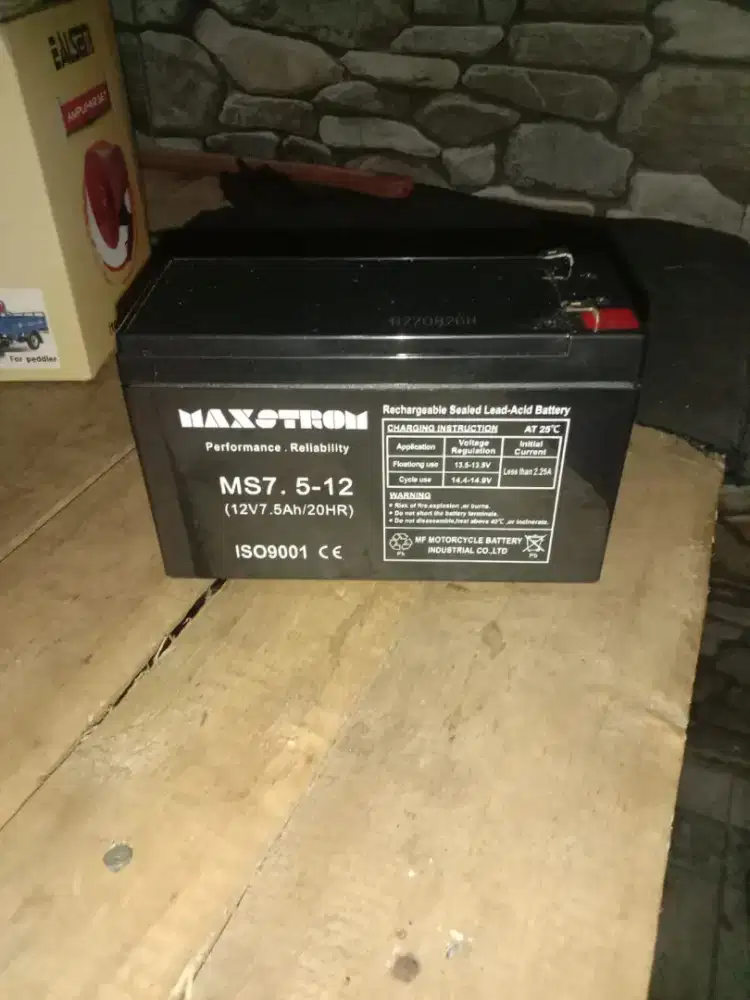 Aki Baru Sepeda Listrik