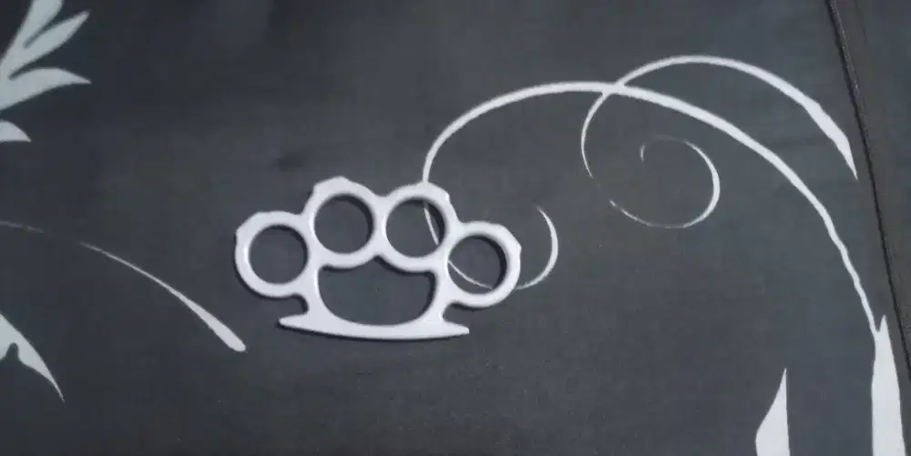 Knuckle / Bernekel self defense