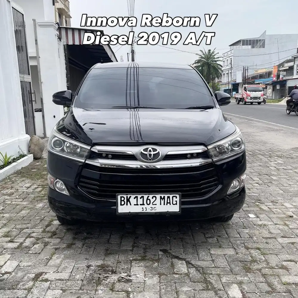 Toyota Innova Reborn V Diesel 2019 A/T