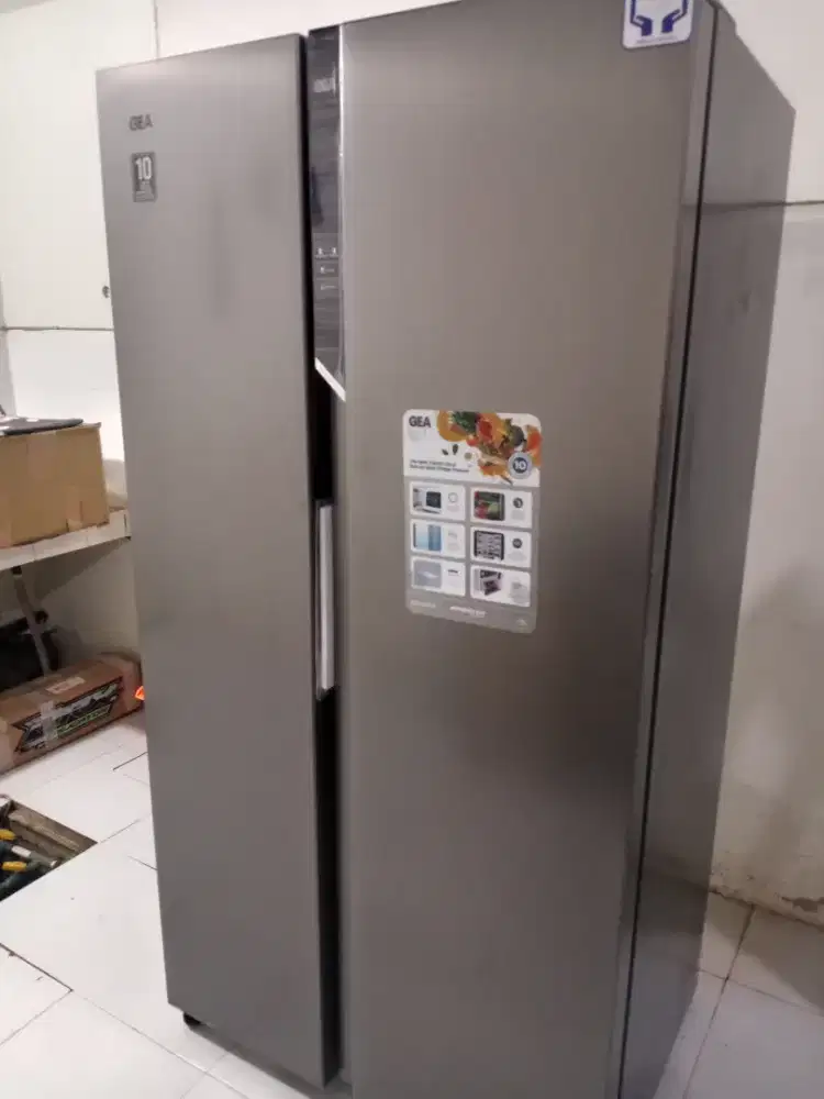 Kulkas GEA G2D 563 inox