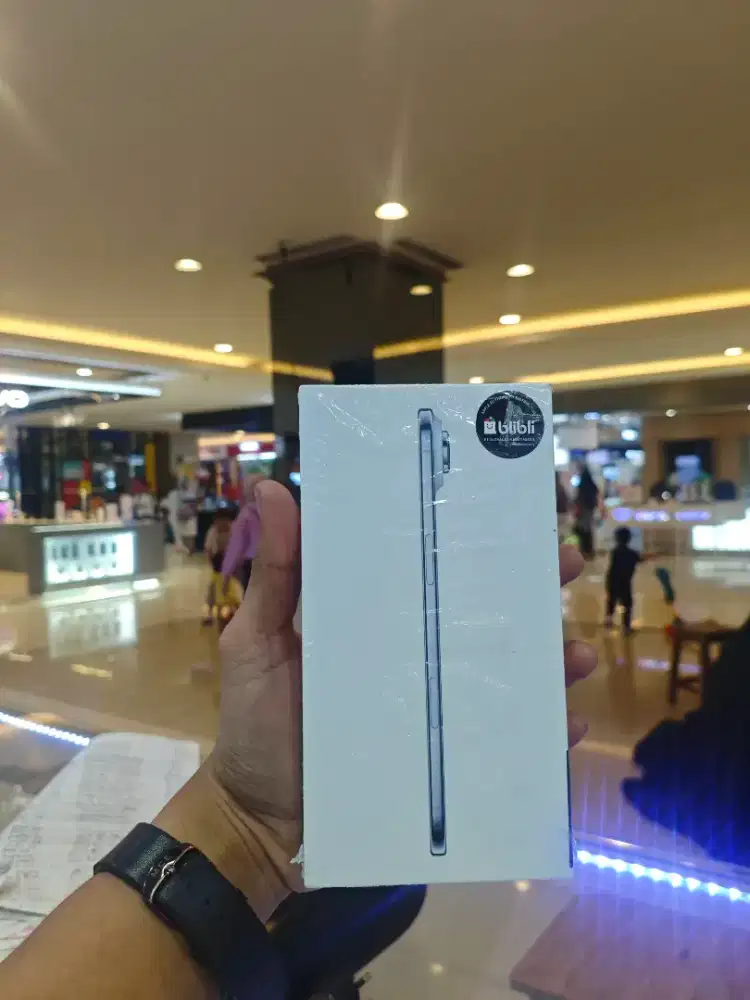 Iphone 17 Air 256 GB, New Ibox Garansi Resmi 1 Tahun.