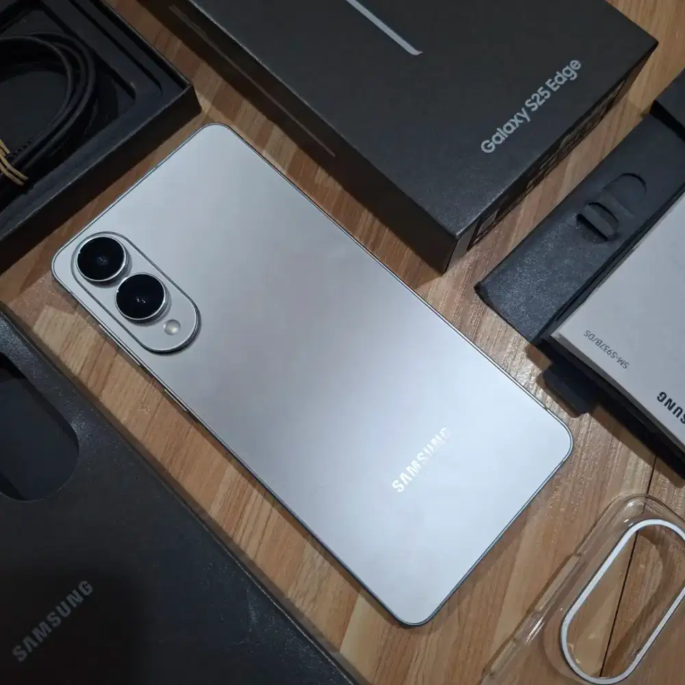 Samsung Galaxy S25 Edge 12/512 SEIN Fullset