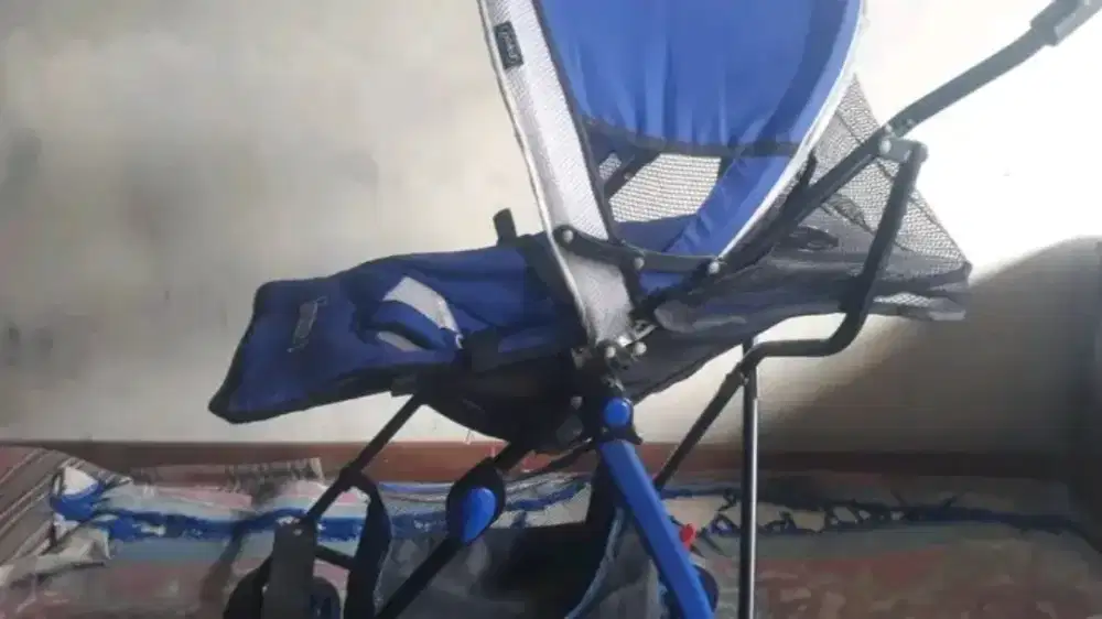 Punya stroller bayi lupa merk apa