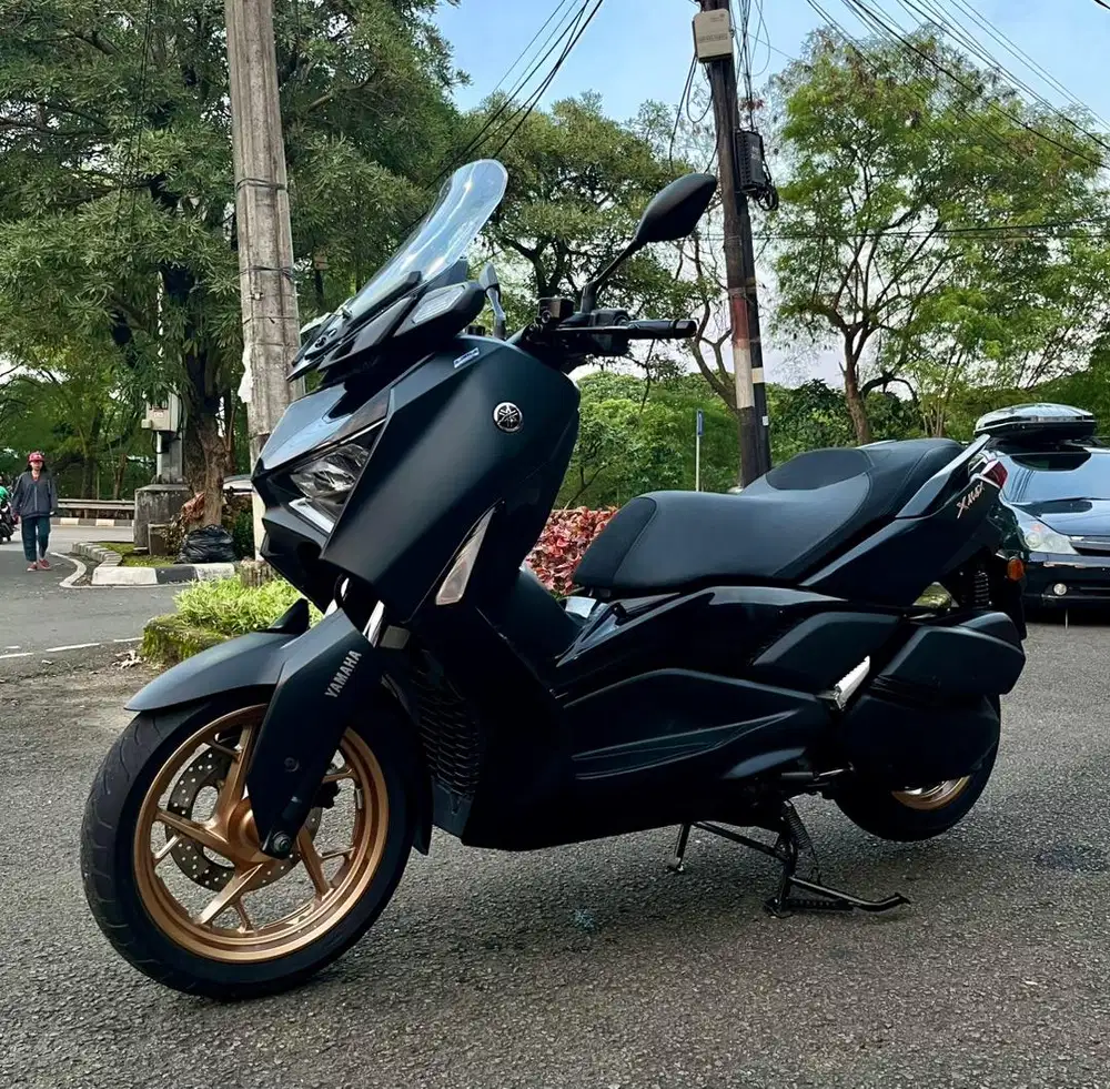 Dijual Cepat MULUSS Yamaha XMAX CONNECTED ABS 250Cc Th.2023