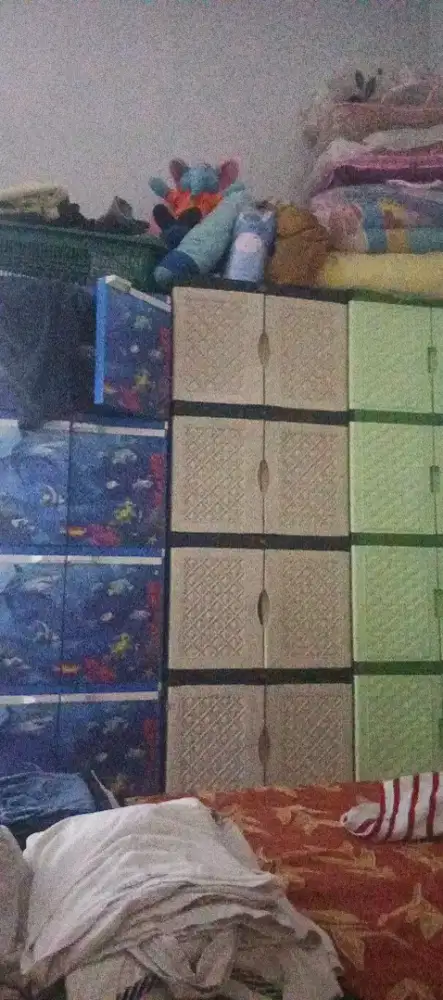 Lemari plastik kokoh