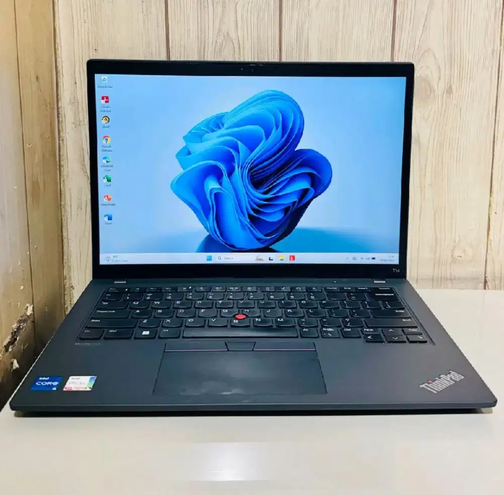 Laptop Lenovo Thinkpad Slim T14 Gen 3 Core i5 Gen 12 Garansi masih On
