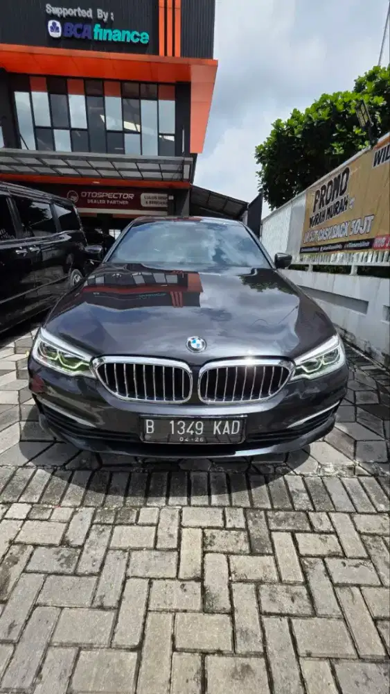 BMW 520I 2.0L A/T 2020