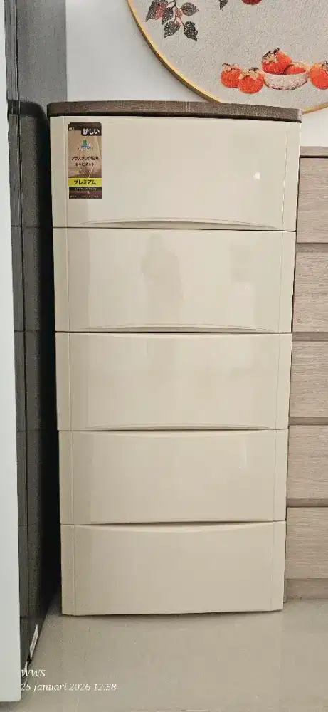 Lemari Plastik 5 Susun