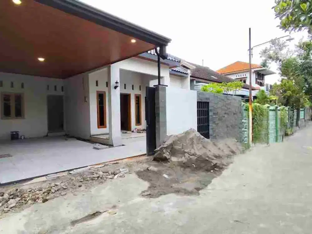 Rumah Banyu Anyar 150Mt, 3Kt, 2Km, dekat jalan Adi Sumarmo, Banjarsari, Solo