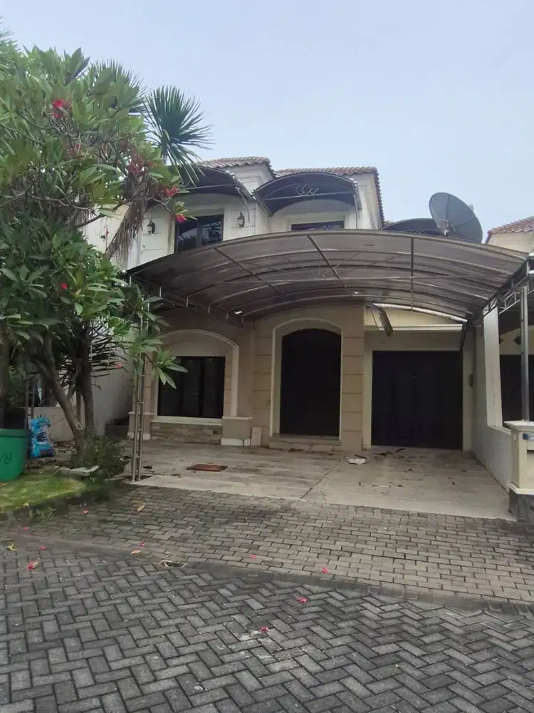 DIJUAL RUMAH WISATA BUKIT MAS ROYAL PALAIS SHM KT 5 KM 4 HADAP SELATAN