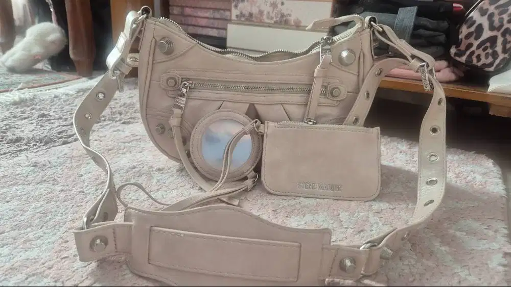 Preloved Sling Bag Steve Madden