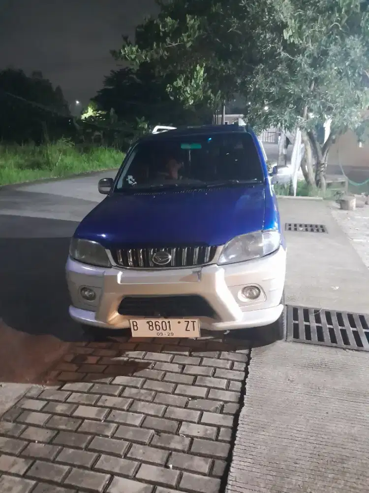 Mobil taruna oxy 2004 efi