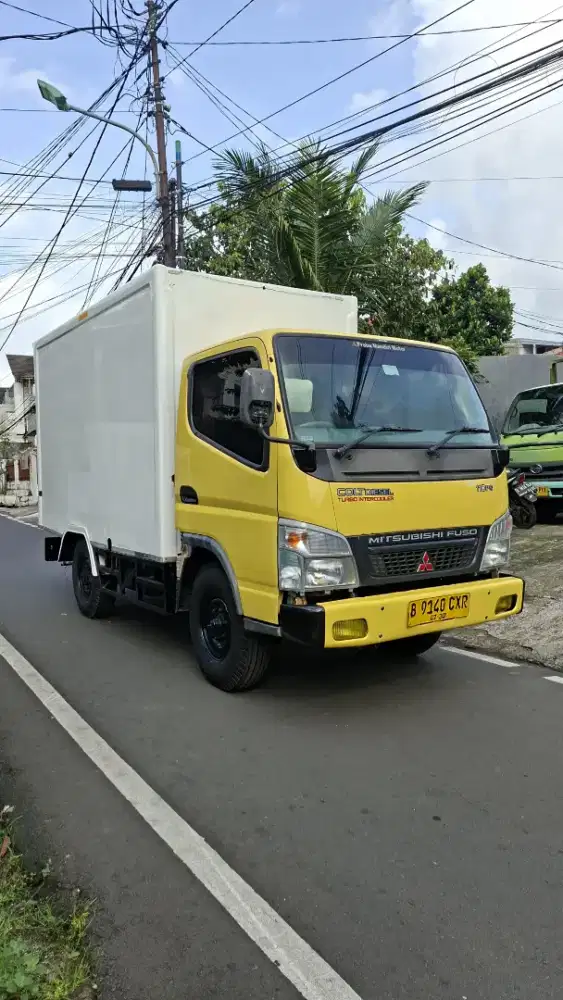 Mitsubishi colt diesel 110PS box fiber 2015