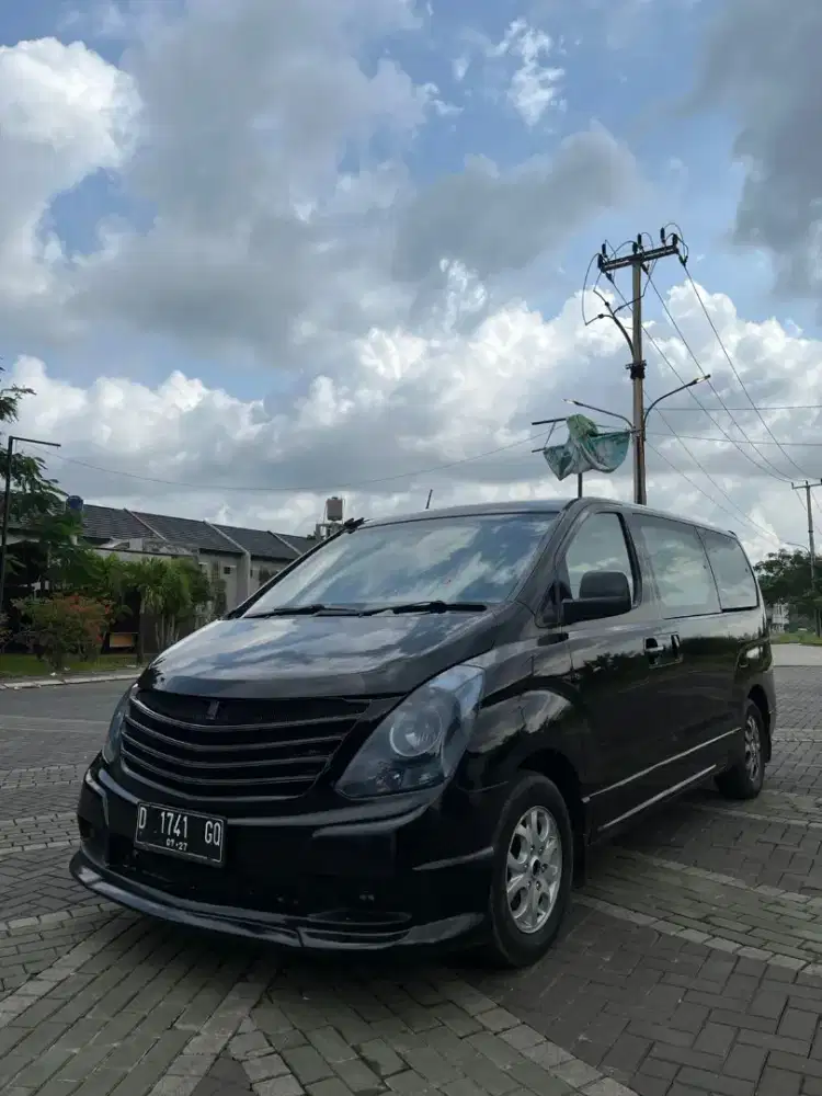 Hyundai H-1 2009 automatic bensin