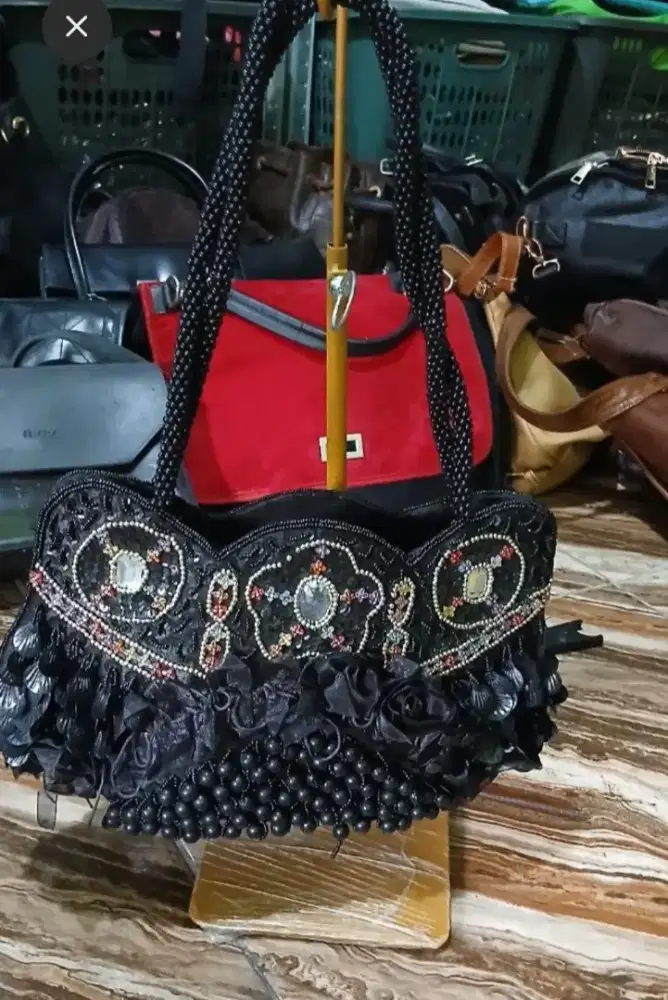 TAS PESTA FAYED LUCU