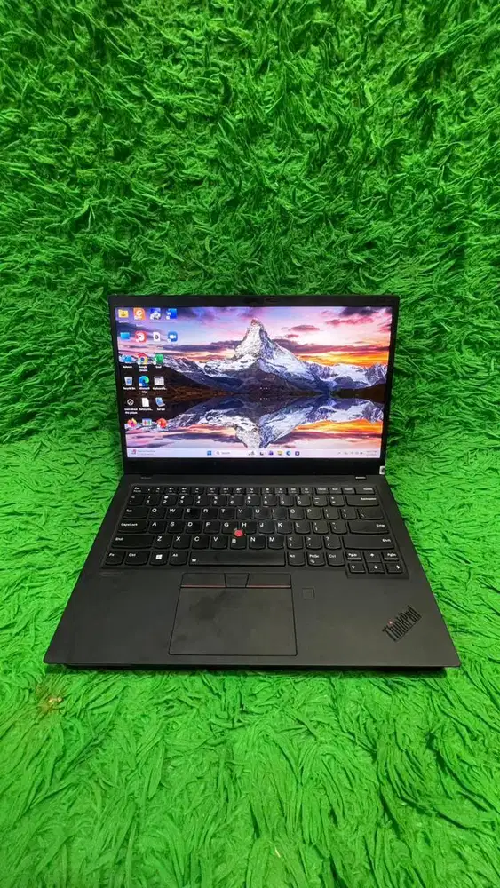 Dijual Lenovo Thinkpad X1 Carbon/Ram 16 GB/SSD 256 GB