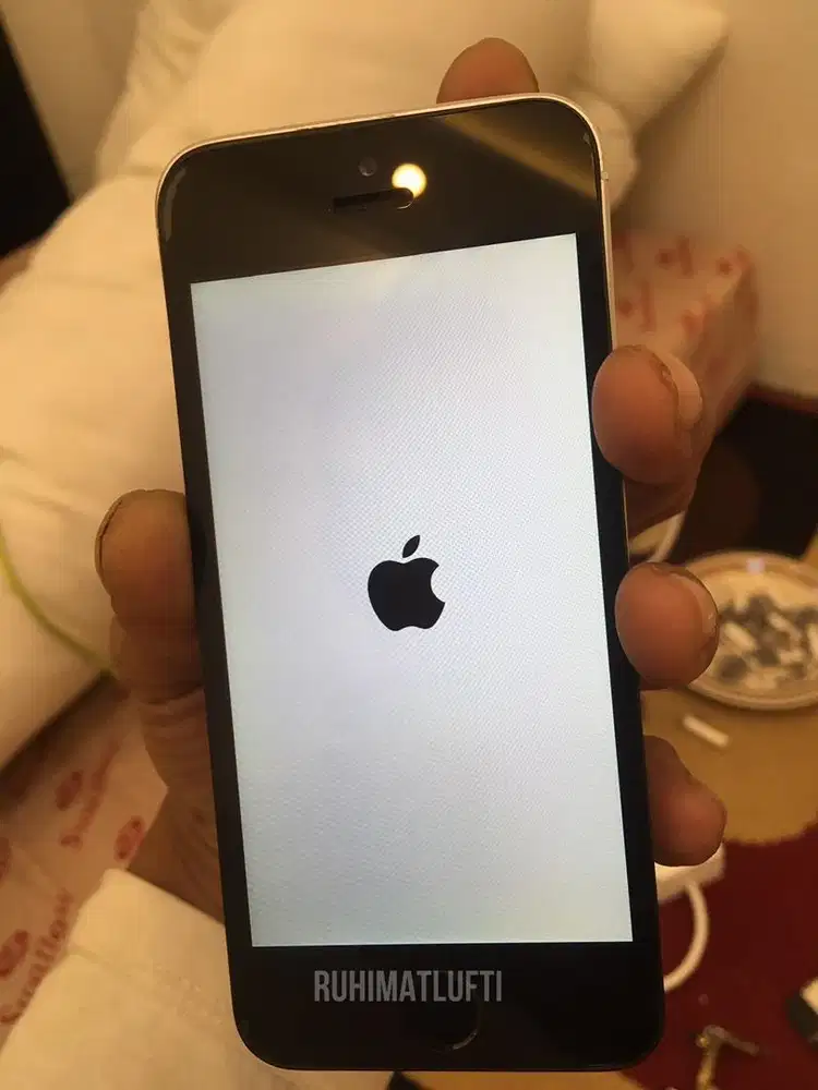 Lcd ori cabutan iphone se 2016