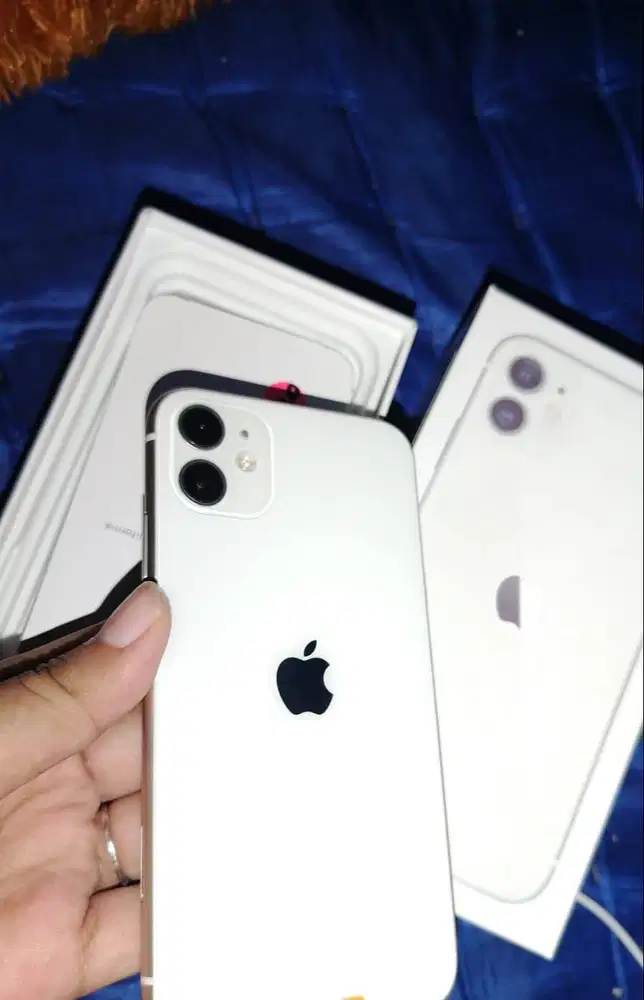 iPhone 11 Inter 128GB Lengkap | Batre 75% | No PHP