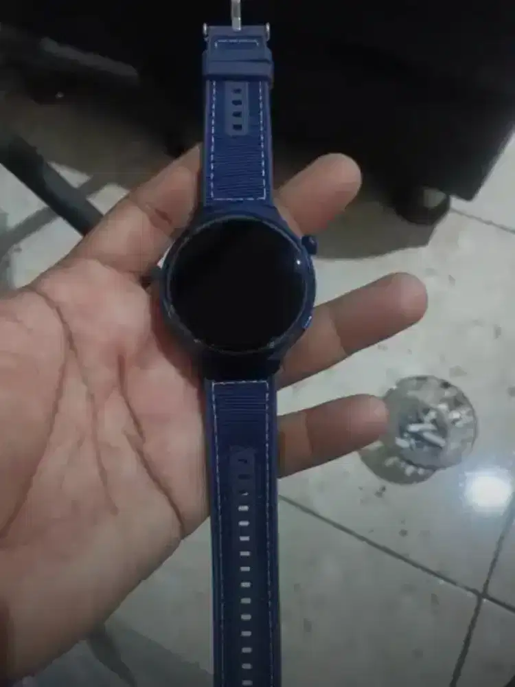 Itel smartwact like new