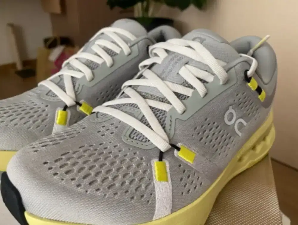 Sepatu on cloud - Cloudsurfer 2 Gracier Limelight #titipjual