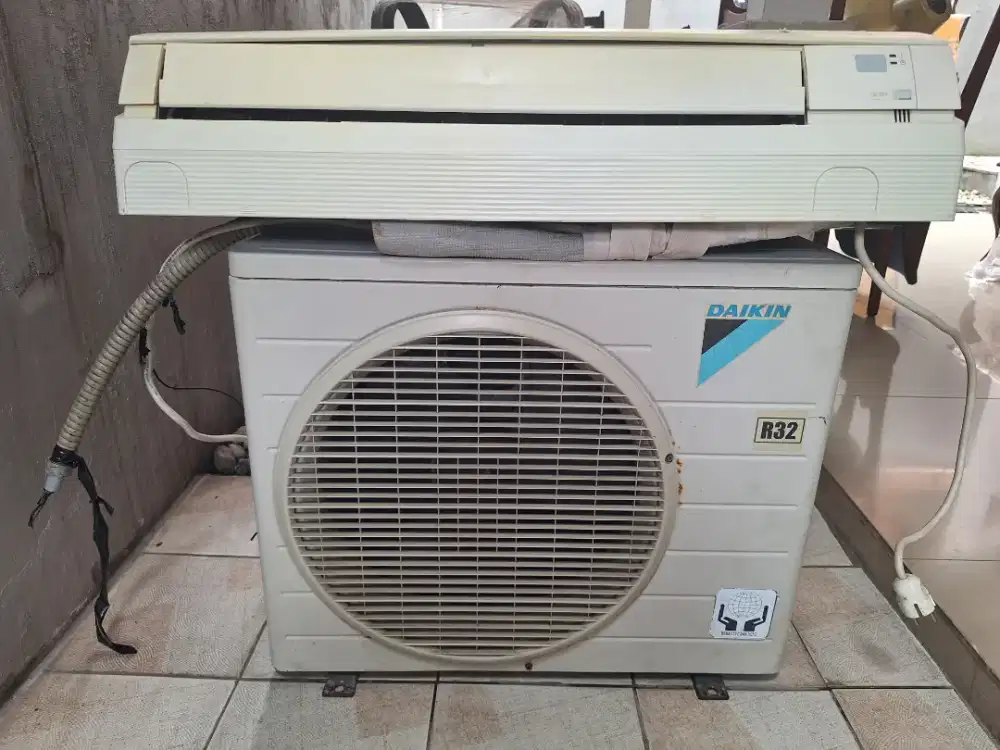 AC Daikin 1½ PK Thailand inverter original