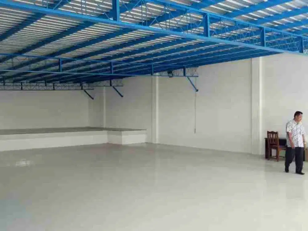 Gudang siap pakai pinggir jalan propinsi solo jogja