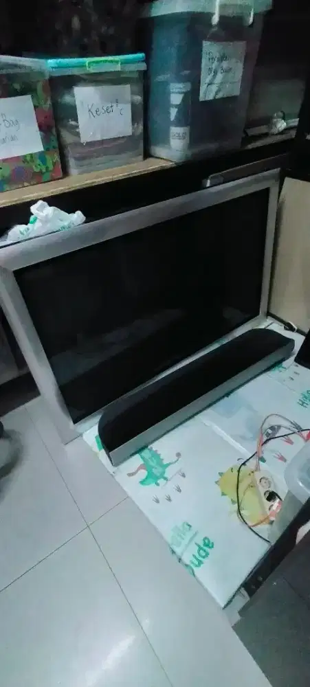 Di jual televisi merek bang& olupsen