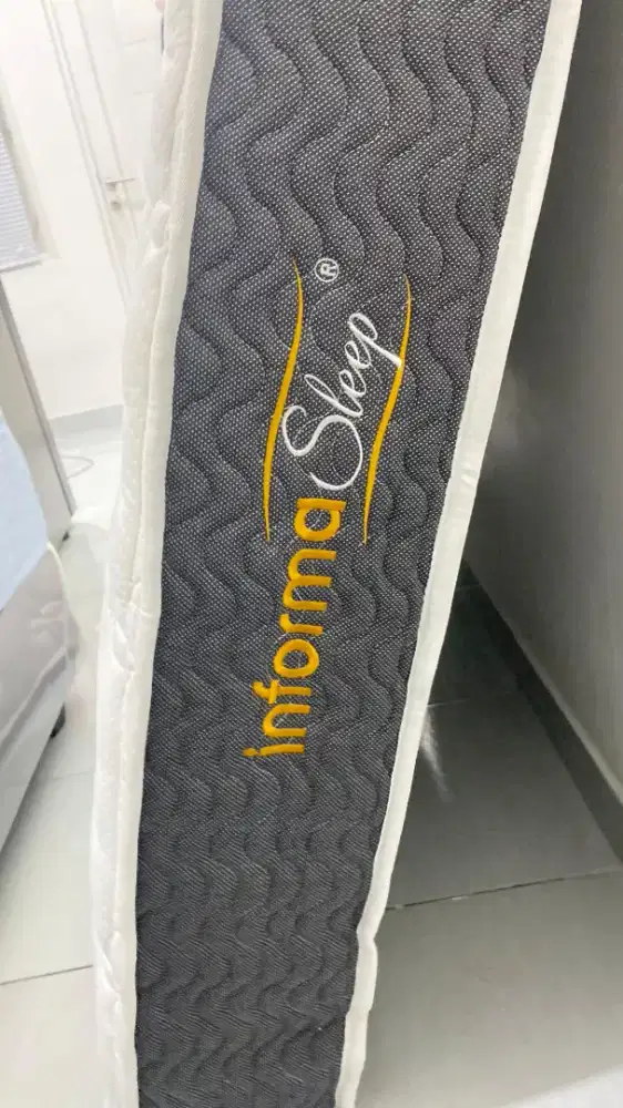 Kasur bekas Informa jakarta selatan