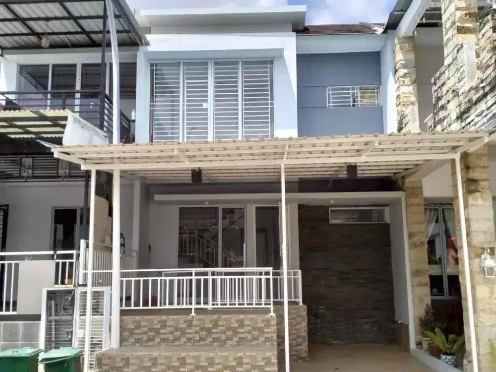 Dijual rumah 3 lantai di anggrek mas 3
