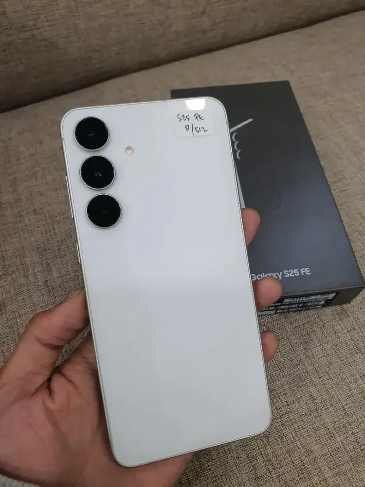 Samsung S25 FE Ram 8/512 GB Garansi September 2026