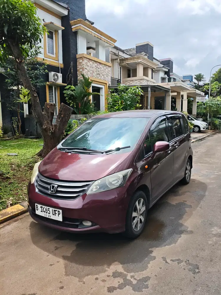Honda Freed 2009 Bensin