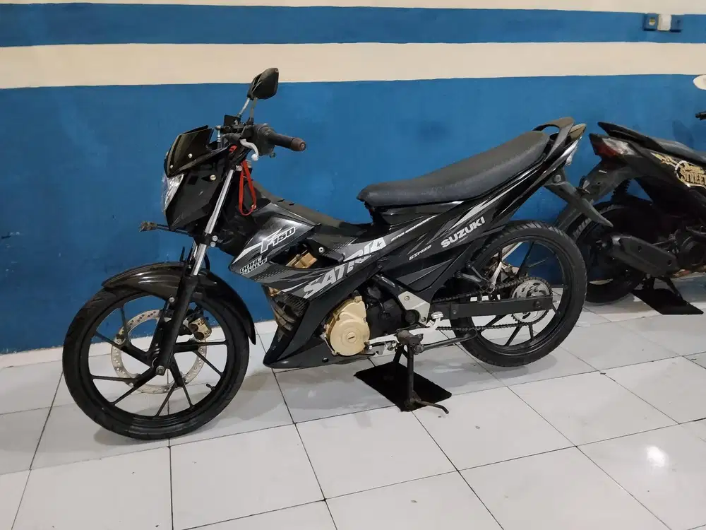 (FOR SALE) suzuki satria Fu injeksi 2014 gres siap pakai