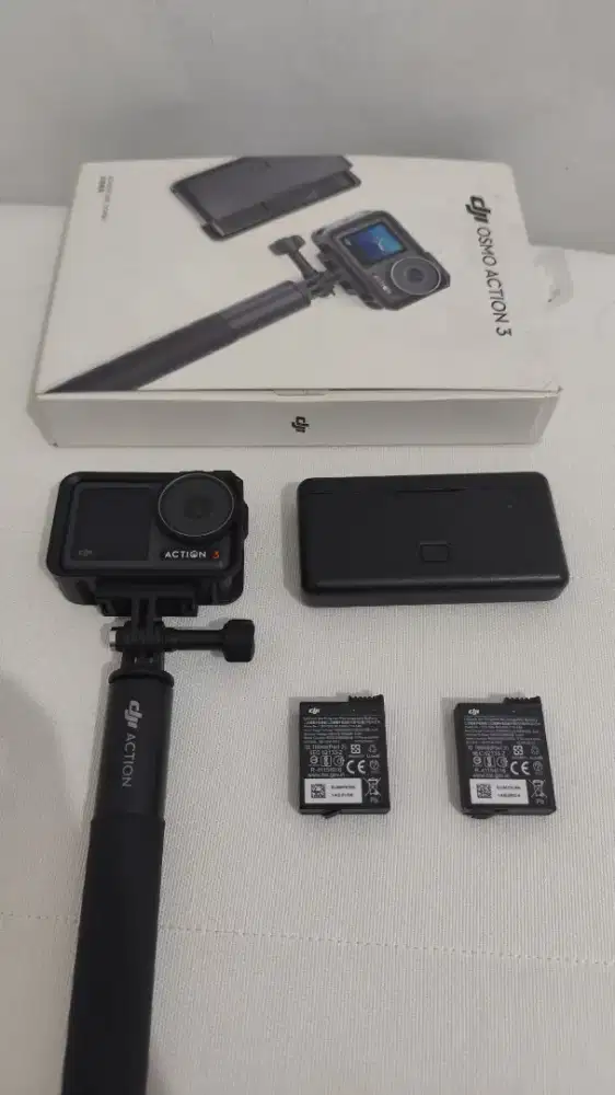 DJI Osmo Action 3 Adventure Combo Motovlogger