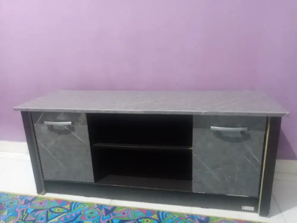 Meja kondisi 95% masih good lah