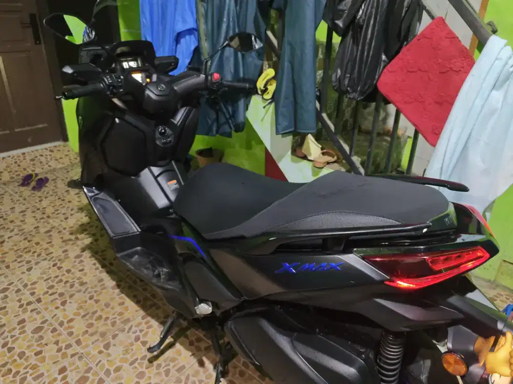 YAMAHA X-MAX CONNECTED 2025