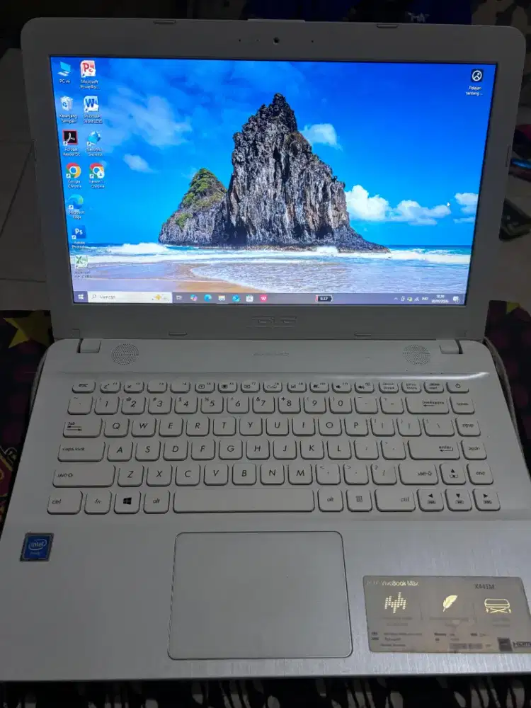 asus X441M No minus cek langsung di tempat