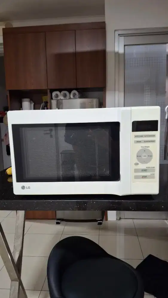 Micowave LG type Ms2341c