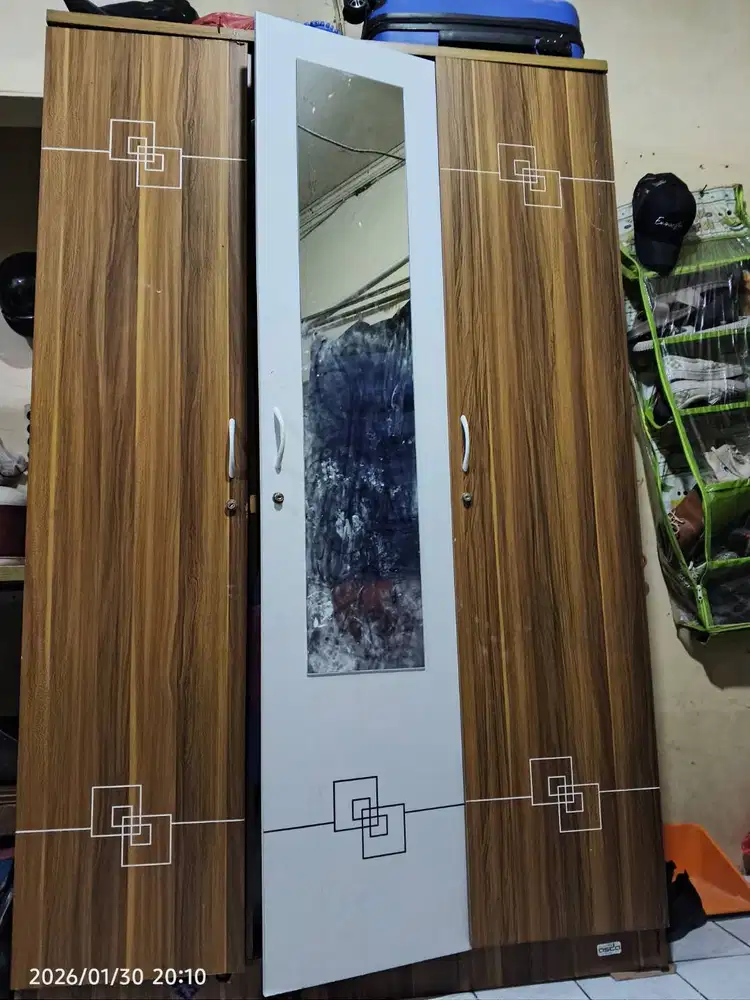 Dijual lemari olympic